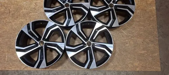 Volvo XC90 R22 alloy rim 32209412 B010497