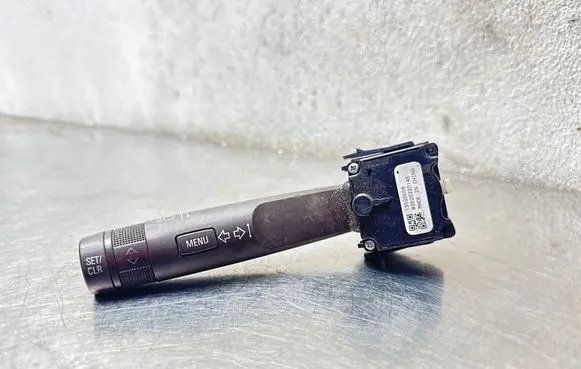 Opel Insignia A Indicator stalk 13500658 82620220146