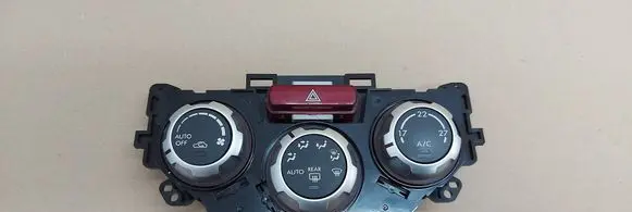 Subaru Forester SH Climate control unit 72311SC330