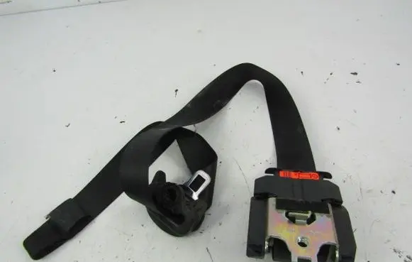 BMW X3 E83 Front seatbelt buckle 7126194