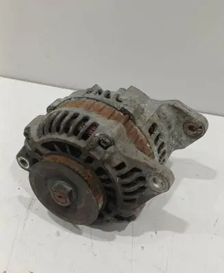 Nissan X-Trail T30 Generator/alternator 231005M310 A3TB0771 90A3807