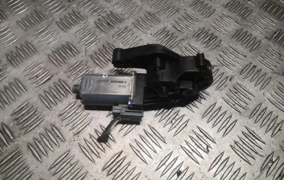 Mercedes-Benz ML W166 Seat adjustment motor 826649984