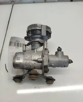 Volkswagen e-Golf Master brake cylinder 5QE614307F 20180327 0132018030