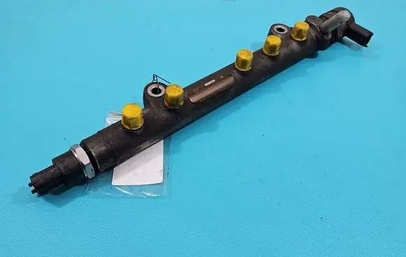 Fuel main line pipe