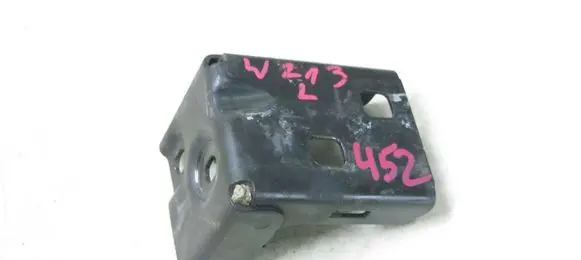 Mercedes-Benz E W213 Radiator mount bracket A2056260112