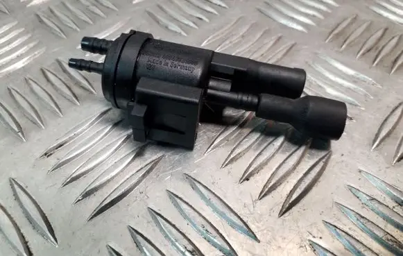 Mercedes-Benz E W212 Valve vacuum 0025401497 48B43625B00