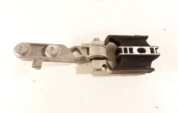 Volvo V60 Engine mount bracket 31339956 32222128