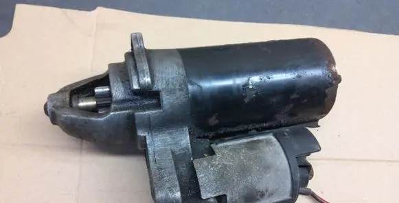 Volkswagen Phaeton Starter motor 012911023