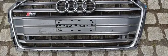 Audi A5 Front bumper upper radiator grill 8W6853651AT