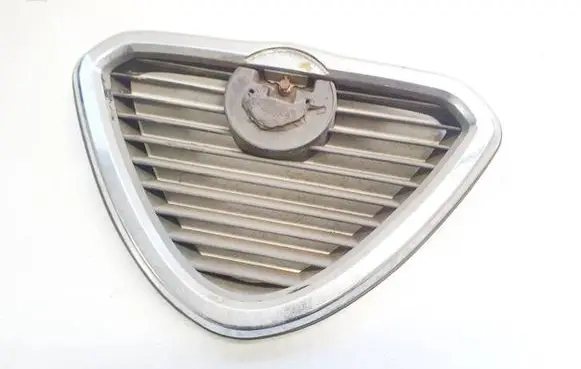 Alfa Romeo 164 Front grill a164008114703