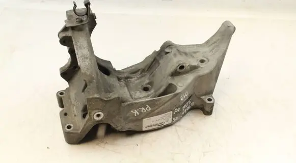 BMW X5 E70 Generator/alternator bracket 7882639