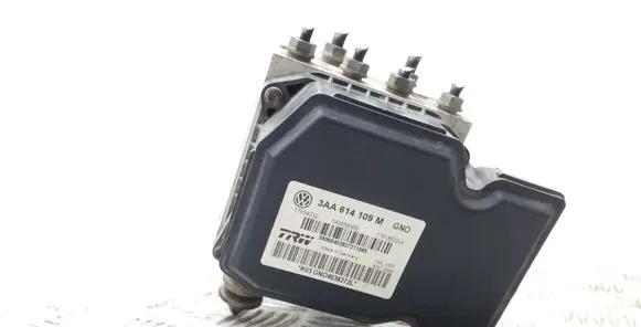 Volkswagen PASSAT B7 ABS Pump 3AA614109M