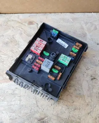 Skoda Octavia Mk2 (1Z) Fuse module 1K0937125A 017183071