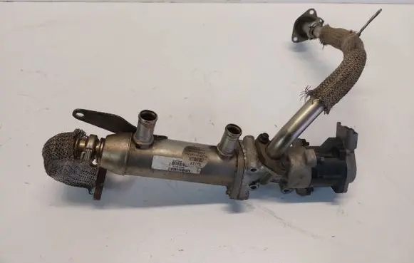 Citroen C5 EGR valve cooler 4U3Q9Y493BJ 215987678 80610062