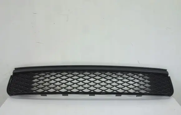 Toyota Auris 150 Front bumper lower grill 53112