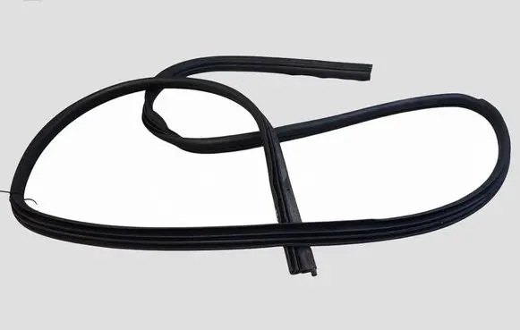 Nissan Qashqai Front door rubber seal