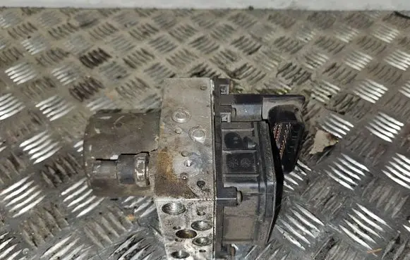 Toyota Avensis T250 ABS Pump 8954105100 0265950178