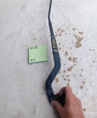 Citroen Saxo Front wiper blade arm 325856562568