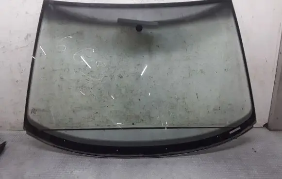 Skoda Superb B5 (3U) Front windscreen/windshield window 
