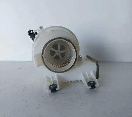 Lexus NX Hybrid/electric vehicle battery fan G923048070 1173006454