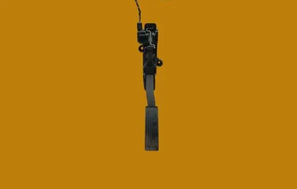 Mercedes-Benz A W169 Accelerator throttle pedal 1693000104