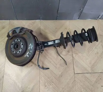 Volkswagen Touran III Front wheel hub 5Q0407257A