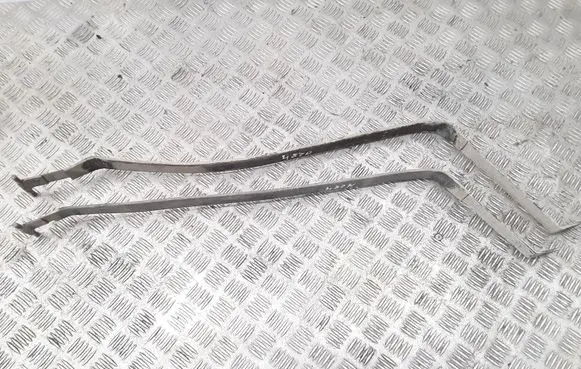 Hyundai i40 Fuel tank mounting bracket 