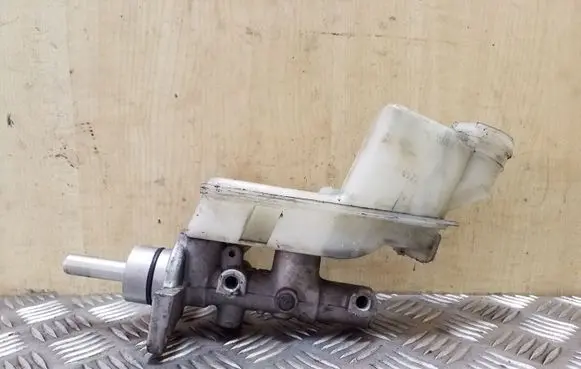 Mazda 6 Master brake cylinder