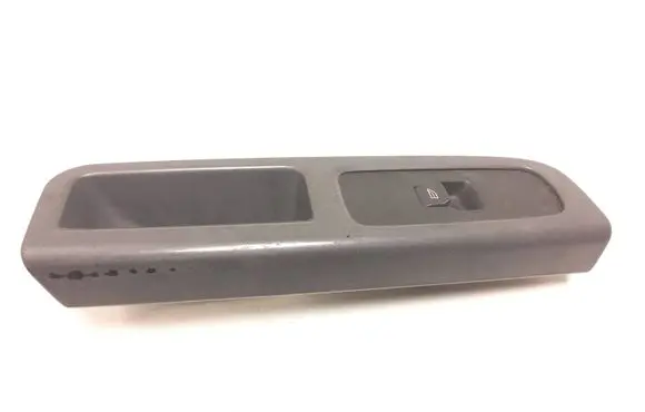 Volvo V50 Electric window control switch 8679473