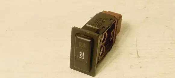 Toyota Avensis T220 Windscreen/window heater switch R153337 R153261