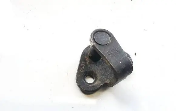 Citroen Xsara Picasso Rear door lock loop/hook striker 