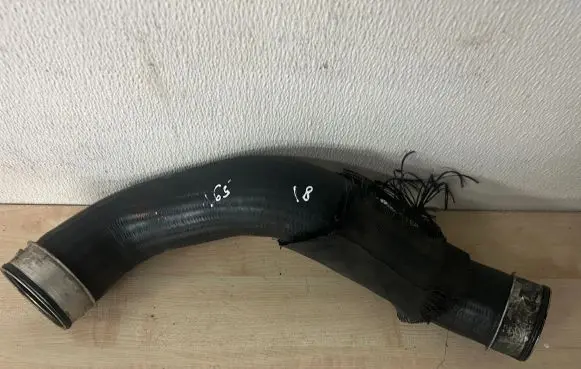 Mercedes-Benz E W211 Intercooler hose/pipe A2115282482