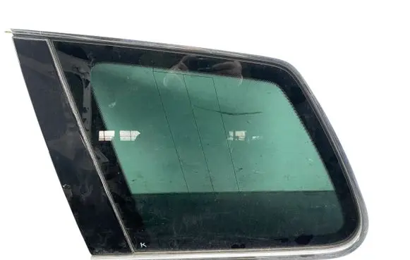 Volkswagen Touareg I Rear side window 7L6845297CM