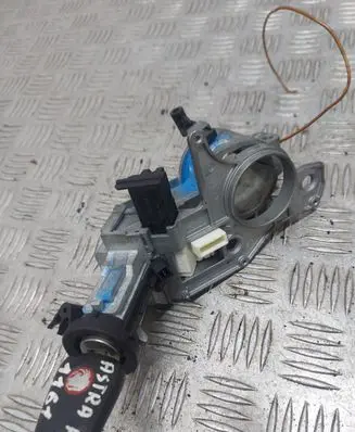 Opel Astra H Ignition lock 09180562