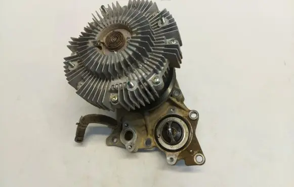 Toyota Hilux (AN120, AN130) Water pump HILUX33322