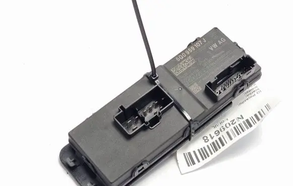 Skoda Superb B8 (3V) Central body control module 5Q0959107J
