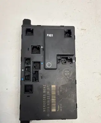 Mercedes-Benz CLS C219 Door control unit/module 2198202326 00005021