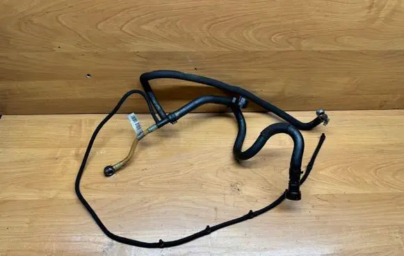 BMW 5 E60 E61 Fuel return line/hose 779999101 7797541 7801588