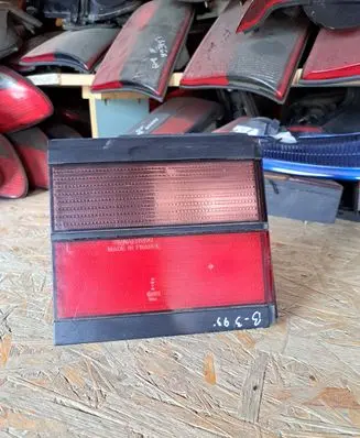 Volkswagen PASSAT B3 Tailgate rear/tail lights 333945107