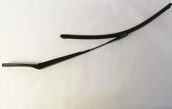 Volkswagen Scirocco Windshield/front glass wiper blade 1K8955409