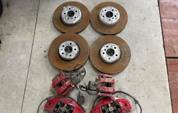 BMW i4 Brake discs and calipers set 884334702 884334802 7915321