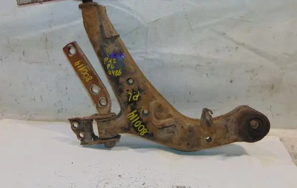 Nissan Primera Front lower control arm/wishbone 54501AV606