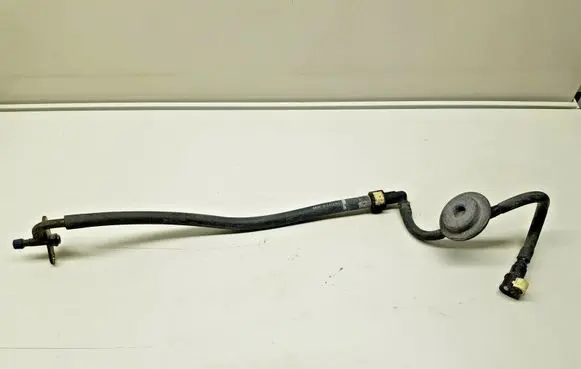 Ford Mondeo MK II Fuel main line pipe 988F9L276AA