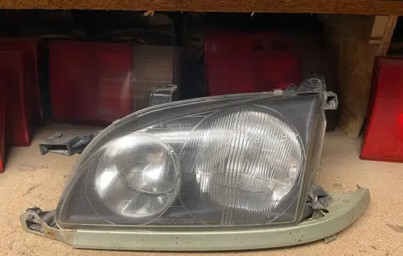 Toyota Avensis T220 Headlight/headlamp 0528 54533366