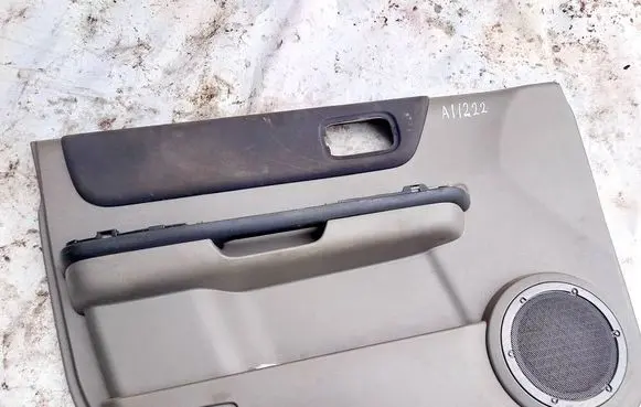 Nissan X-Trail T30 Front door card panel trim 809018H300