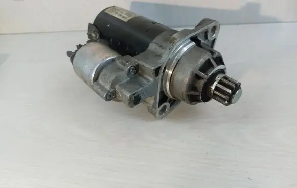Skoda Superb B6 (3T) Starter motor 0001123038 02M911024