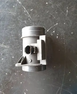 Volkswagen Golf V Mass air flow meter 074906461