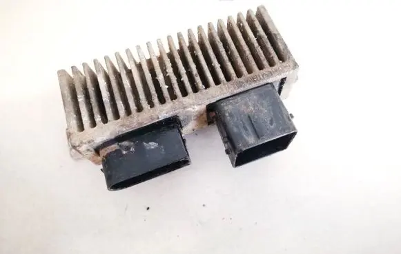 Renault Laguna III Glow plug pre-heat relay 8200558438a