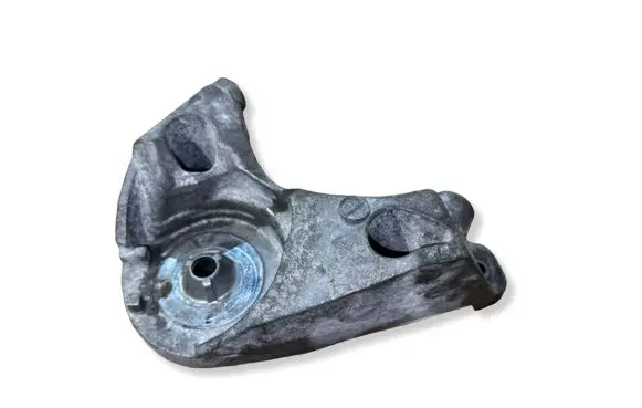 BMW 8 G16 A/C compressor mount bracket 7646904