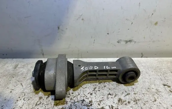 KIA Ceed Engine mount bracket 21950A500